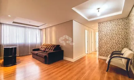 Apartamento 3 Dormitórios, 2 vaga de garagem no bairro São João em Porto Alegre