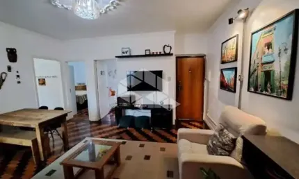 Apartamento de 2 Dormitorios no Bairro São João, em Porto Alegre