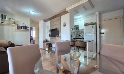 Apartamento com 2 dormitórios no bairro Humaitá em Porto Alegre.