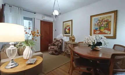 Apartamento  2 dormitórios,  no bairro Humaitá em Porto Alegre