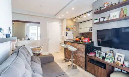 Apartamento 2 dormitórios no bairro Humaitá em Porto Alegre