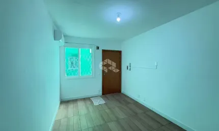 Apartamento com 2 dormitórios, no bairro Humaitá, em Porto Alegre.