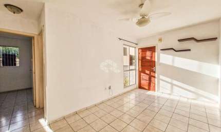 Apartamento de 2 dormitórios, no bairro Nossa Senhora das Graças, em Canoas.