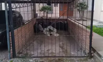 Vaga de garagem, no bairro humaitá, em porto alegre.