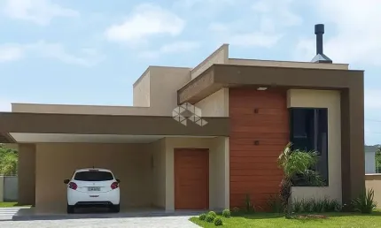 CASA DE 3 QUARTOS NO RIO VERMELHO - FLORIANÓPOLIS/SC
