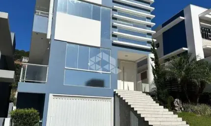 CASA DE 4 DORMITÓRIOS NO BAIRRO MONTE VERDE - FLORIANÓPOLIS/SC