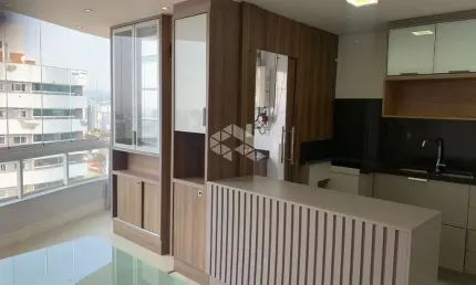 APARTAMENTO DE 3 SUÍTES NO BAIRRO ESTREITO - FLORIANÓPOLIS/SC