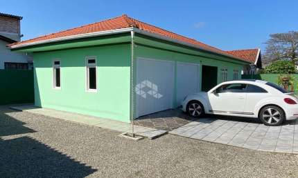 CASA DE 2 QUARTOS NA TAPERA DA BASE - FLORIANÓPOLIS/SC