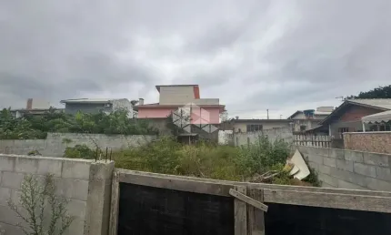 Terreno de 220m2 a 200 metros praia do campeche - florianópolis/sc