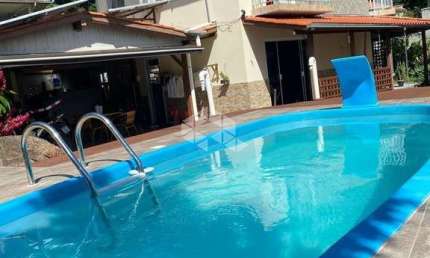 CASA 2 PAVIMENTOS 4 DORMITÓRIOS RIBEIRÃO DA ILHA FLORIANÓPOLIS - SC