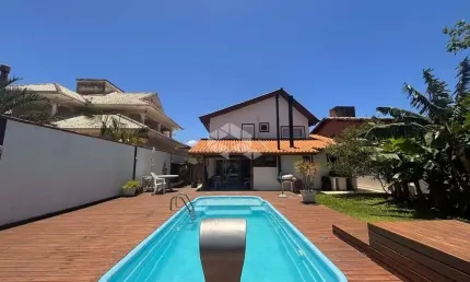 Casa com 4 quartos à venda na Rua Manoel Pedro Vieira, 1248, Morro das Pedras, Florianópolis