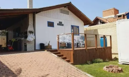 Casa com 3 quartos à venda na Rua Durval Pires da Cunha, 337, Sambaqui, Florianópolis