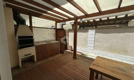 CASA 2 SUITES NO LAS PIEDRAS - MORRO DAS PEDRAS EM FLORIANOPOLIS SC