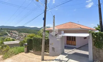 Charmosa casa de 3 quartos em tijuquinhas - biguaçu/sc