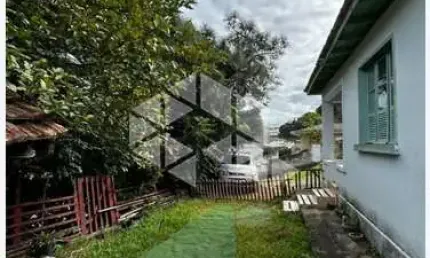 CASA 2 QUARTOS / ÁREA MISTA SACO GRANDE - FLORIANÓPOLIS/SC