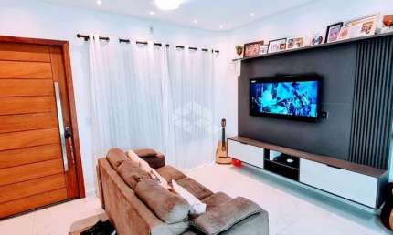 Casa com duas suítes em São João do Rio Vermelho - Florianópolis/SC