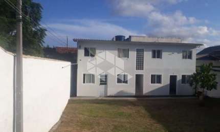 Prédio com 4 apartamentos de 1 dormitório no  Rio Vermelho - Florianópolis/SC