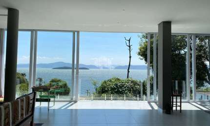 Casa em Condomínio Fechado em Sambaqui - Florianópolis/SC