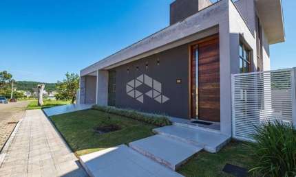 Casa 4 dormitórios em Condomínio na Vargem Grande - Florianópolis/SC