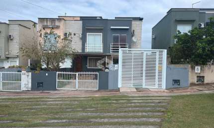 Casa geminada com 2 Dormitórios no bairro Ingleses em Florianópolis/SC