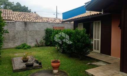 Casa com 3 quartos/dormitórios sendo 1 suíte no Rio Vermelho