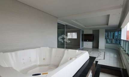 Apartamento de Luxo Pronto para Morar a Poucos Metros do Mar no Edifício Murano em Meia Praia, Itapema