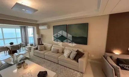 Apartamento 03 dormitórios sendo 03 suítes e 06 vagas de garagem