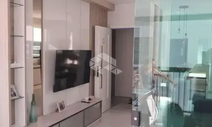 Apartamento com 3 suítes, 2 vagas de garagem, mobiliado na meia praia itapema
