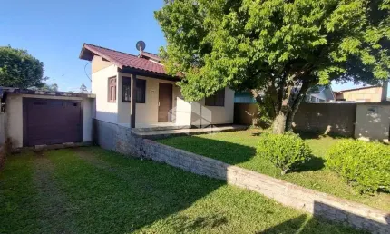 Casa com 2 quartos à venda na Dos Pinheiros, 224, Centro, Lindolfo Collor