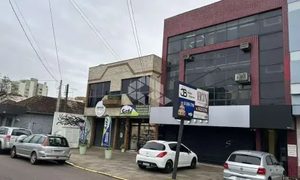 Sala comercial com 82m² de área total, 1 banheiro, bairro Ideal na cidade de Novo Hamburgo, aceita financiamento.