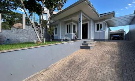 Casa 3 dormitorios , suite master, piscina, localização nobre