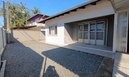 Casa comercial à venda na Rua Prefeito José Bauer, 455, Rau, Jaraguá do Sul