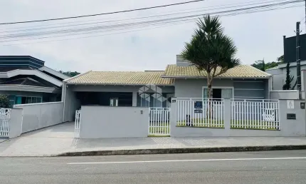 VENDIDO Casa mobiliada 3 dormitórios no bairro Amizade em Jaraguá do Sul, SC