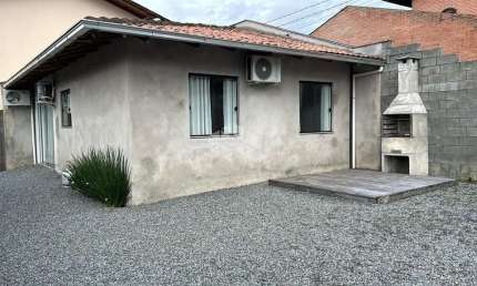 Casa com 2 quartos à venda na Oscar Schneider, 305, Jaraguá 99, Jaraguá do Sul