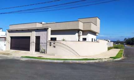 Casa 1 suíte + 1 quarto/dormitório no bairro Três Rios do Norte, Jaraguá do Sul