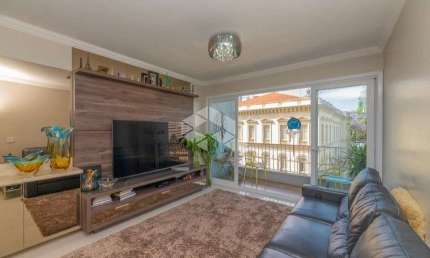 Apartamento com  3 dormitórios,3 banheiros e garagem