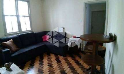 Apartamento 1 quarto, banheiro social, na Cidade Baixa em Porto Alegre.