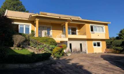 Casa Sobrado em terreno com 1800m2 em Ipanema - Porto Alegre/RS