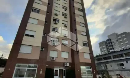 Apto 3 dormitórios com 1 suíte, 2 vagas no bairro Santana.