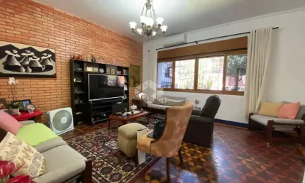 Casa com 3 quartos à venda na Rua Miguel Couto, 610, Menino Deus, Porto Alegre