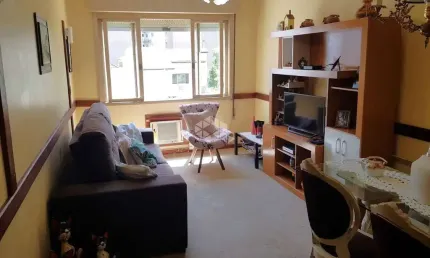 Apartamento a venda de 3 dormitórios no Menino Deus