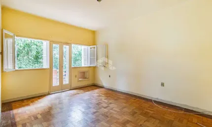 Apartamento com 2 dormitórios no bairro petrópolis em porto alegre
