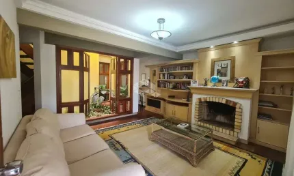 Casa 3 dormitórios no bairro Ipanema, Bahamas, Porto Alegre