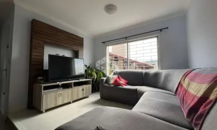 Apartamento de  2 dormitórios à venda Rua Upamaroti, com duas vagas, Cristal - Porto Alegre