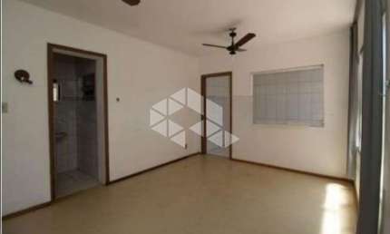 Baixou o valor. Apartamento JK / studio no bairro Medianeira com excelente preço