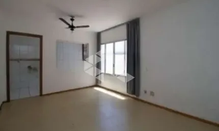 Baixou o valor. Apartamento JK / studio no bairro Medianeira com excelente preço