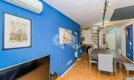 Cobertura Mobiliada no Menino Deus de 2 dormitórios totalmente mobiliada,  no bairro Menino Deus