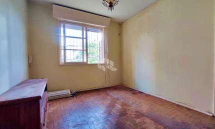Apartamento com 4 dormitórios no bairro Bela Vista.