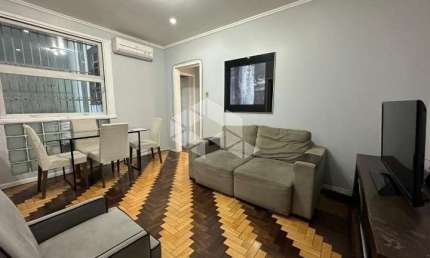 Apartamento 2 quartos no Centro Histórico com garagem.