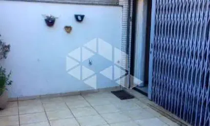 Apartamento diferenciado à venda no bairro Menino Deus.